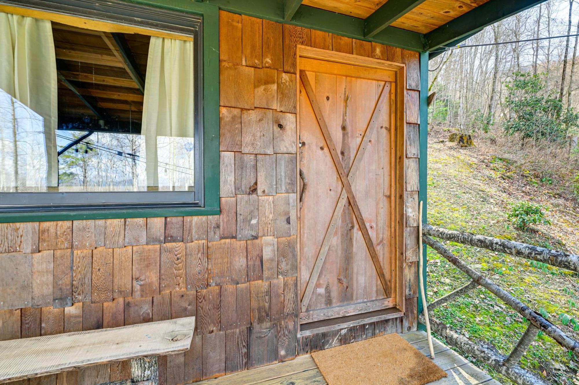 Smoky Mountain Cabin With Camping Area And Fire Pit! Whittier Eksteriør billede
