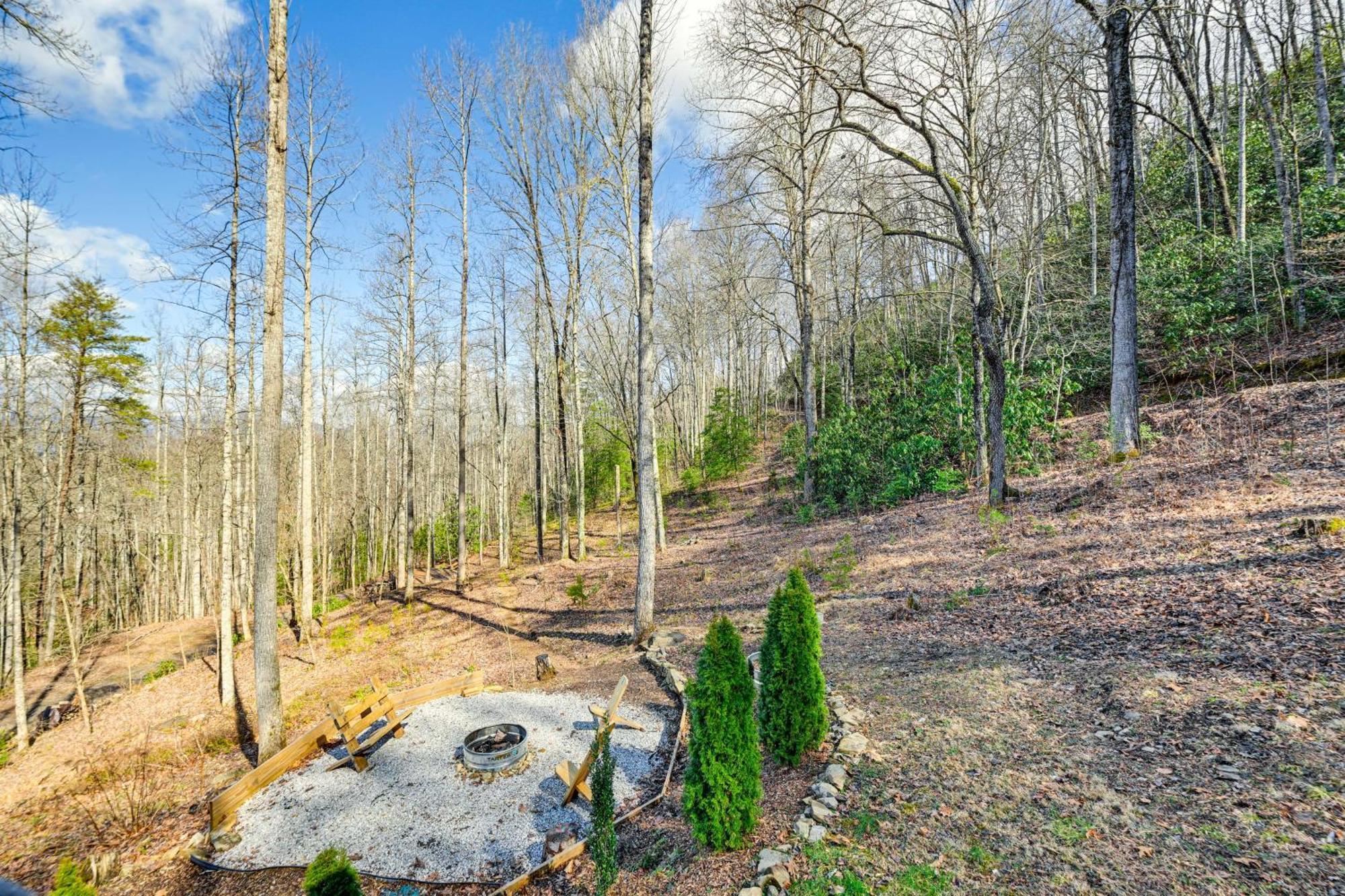 Smoky Mountain Cabin With Camping Area And Fire Pit! Whittier Eksteriør billede
